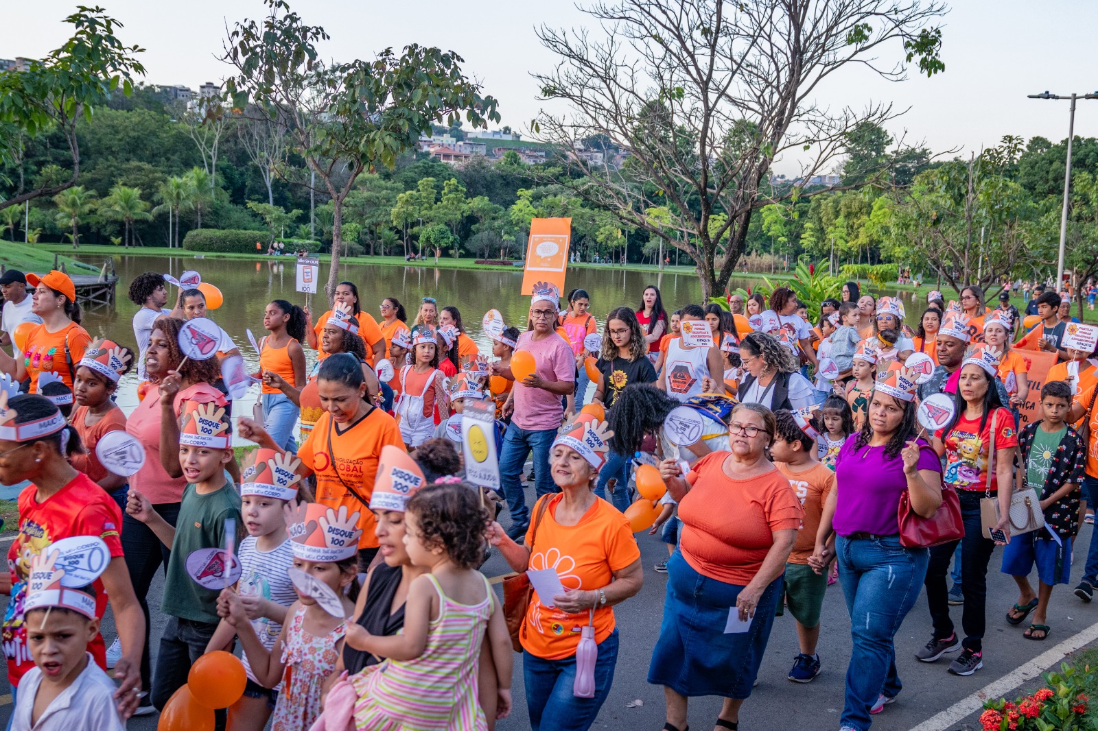 Maio Laranja Parque Ipanema Ter Atividades Educativas Neste S Bado